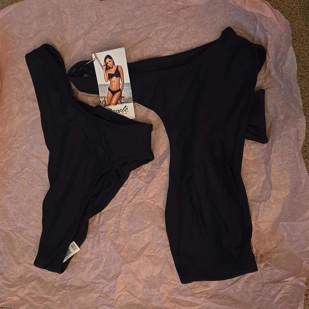 NWT Maplé 2 piece swimsuit. Size Medium runs small.